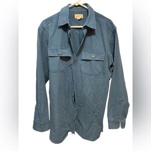 L.L. Bean vintage men’s size Large‎ Tall teal button down. Heavyweight, rugged.